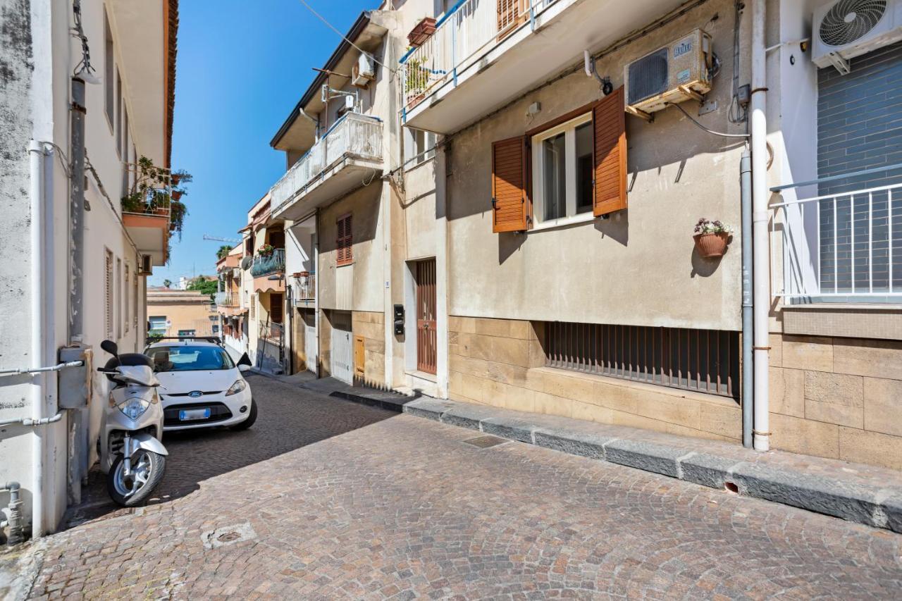 Tra Il Centro E Il Mare Apartment Con Terrazzo Ачи Костелло Экстерьер фото