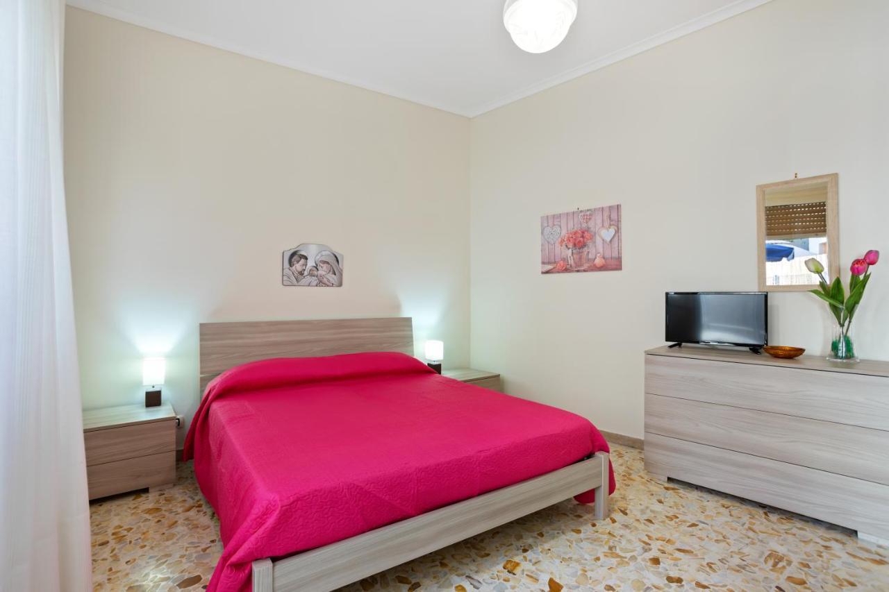 Tra Il Centro E Il Mare Apartment Con Terrazzo Ачи Костелло Экстерьер фото